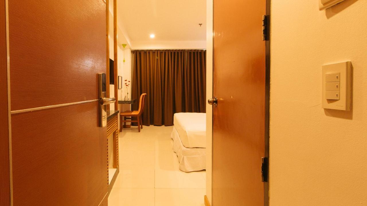Guijo Suites Makati Makati City Exterior foto