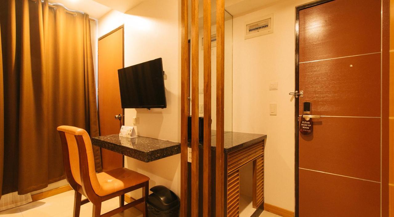 Guijo Suites Makati Makati City Exterior foto