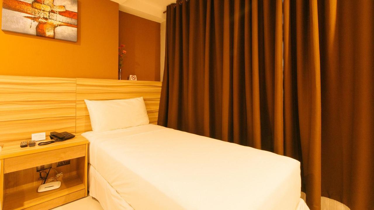 Guijo Suites Makati Makati City Exterior foto