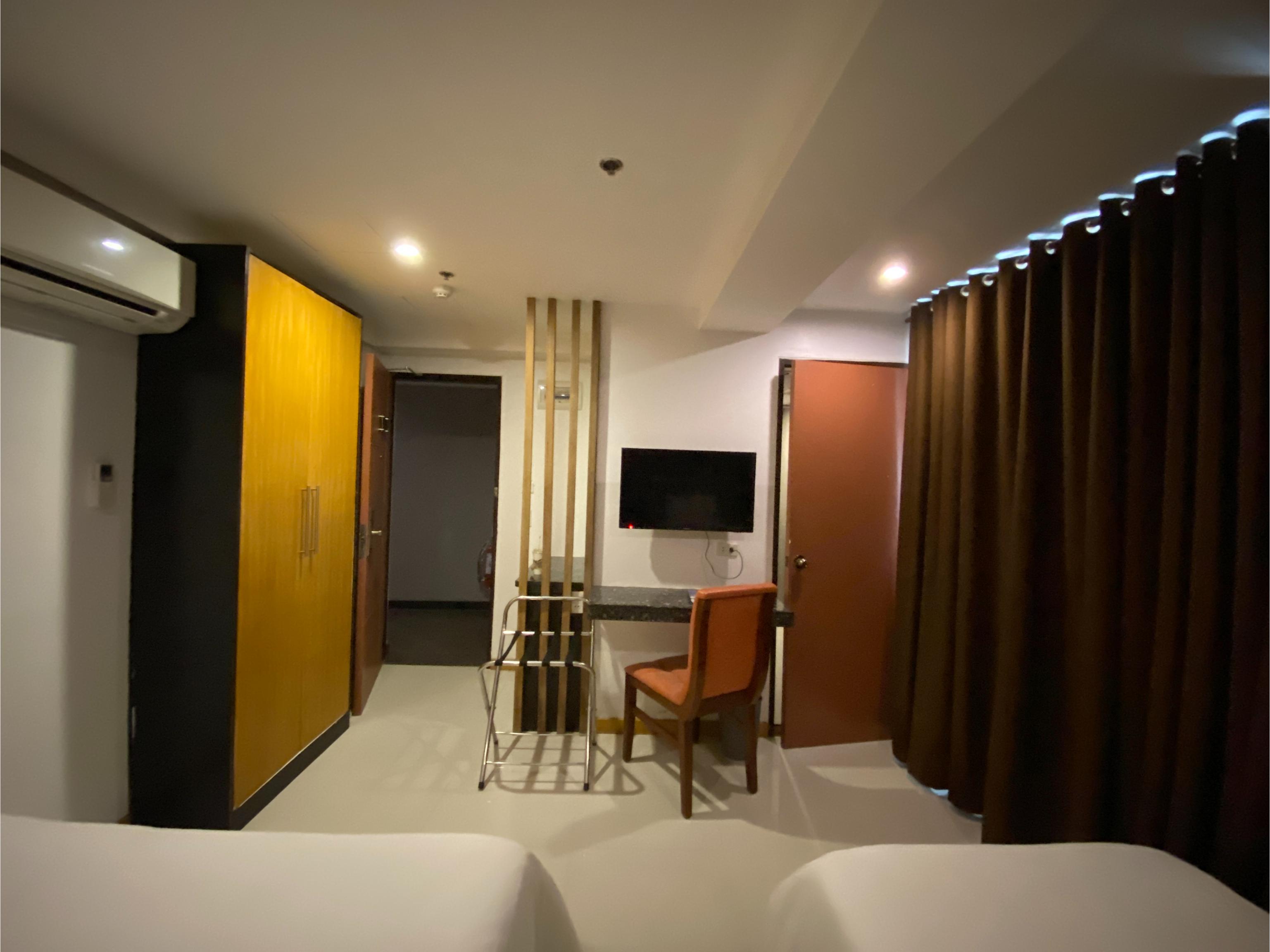 Guijo Suites Makati Makati City Exterior foto