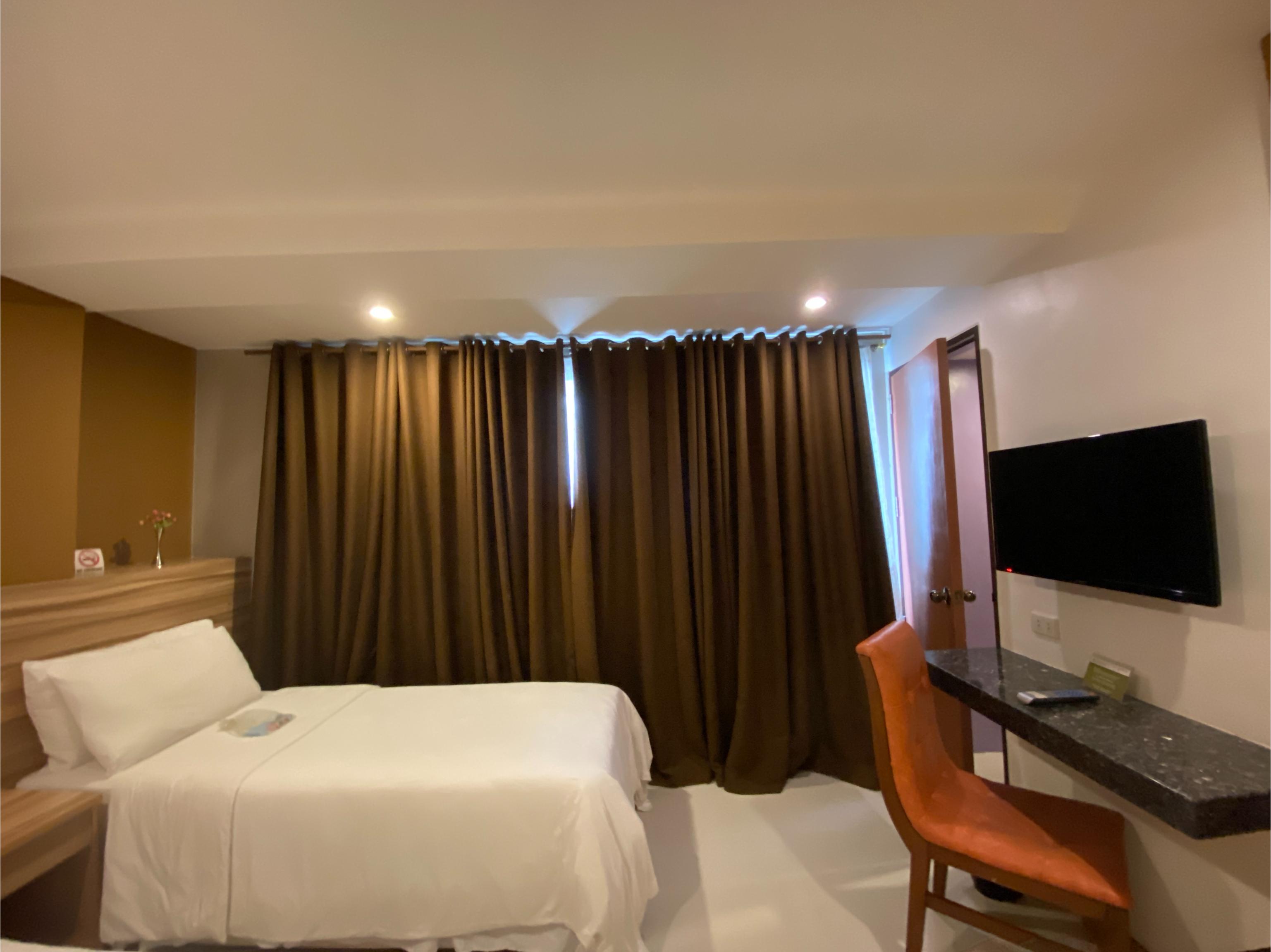Guijo Suites Makati Makati City Exterior foto